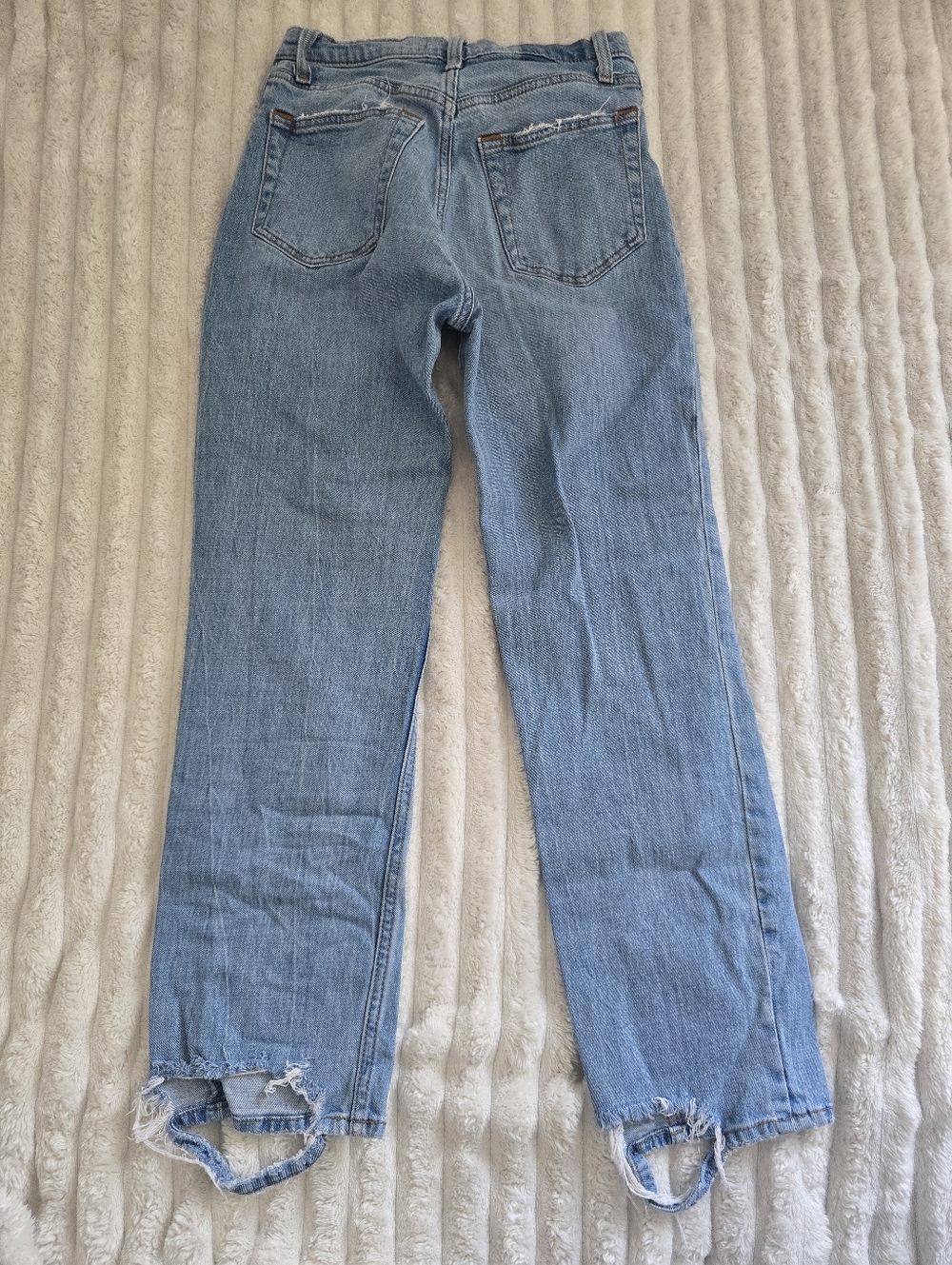 Abercrombie & Fitch, The Ankle straight Ulta High rise Jeans Women's size 26 (2) - Picture 5 of 6